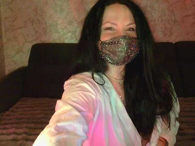 Florena-1's BongaCams show and profile