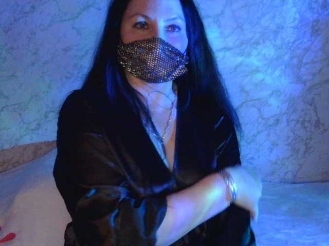 Florena-1's BongaCams show and profile