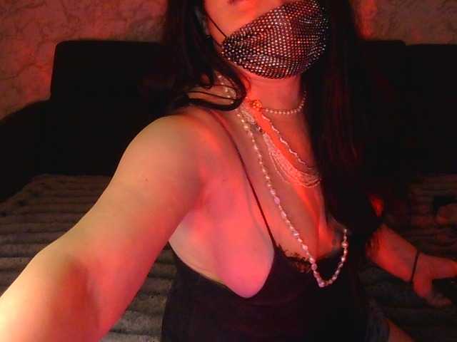 Florena-1's BongaCams show and profile