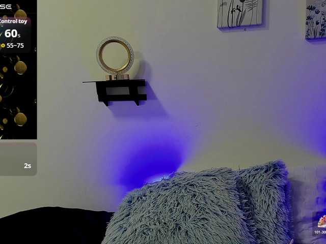 Nadia Samiri (NadiaSamiri)