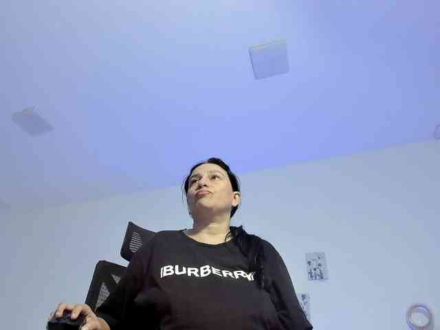 nadiaSamiri nadiaSamiri