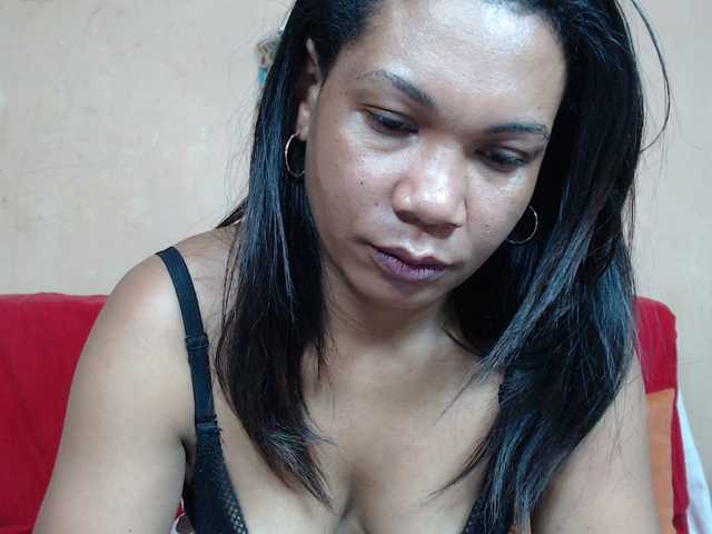 Rsylvie's BongaCams show and profile