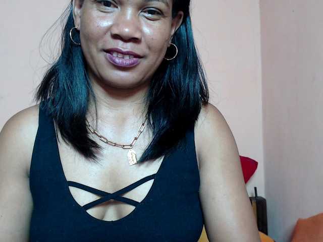 Rsylvie's BongaCams show and profile