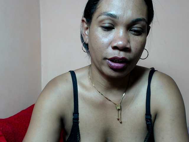 Rsylvie's BongaCams show and profile