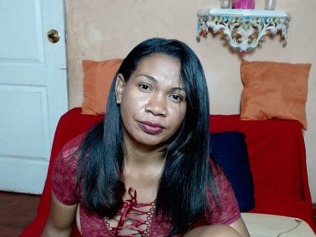 Rsylvie's BongaCams show and profile