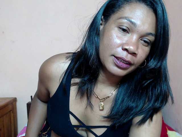 Rsylvie's BongaCams show and profile