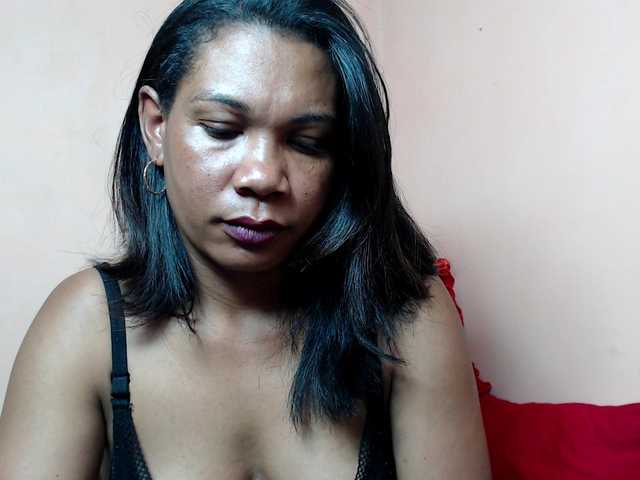 Rsylvie's BongaCams show and profile