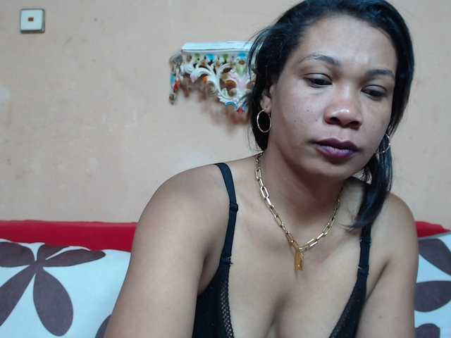 Rsylvie's BongaCams show and profile