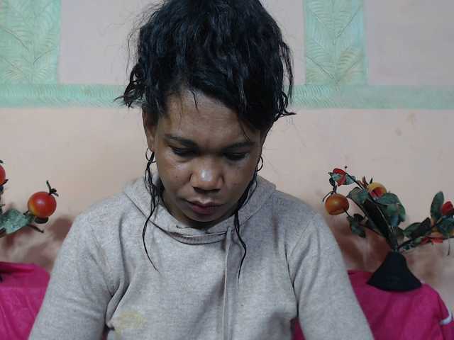 Rsylvie's BongaCams show and profile