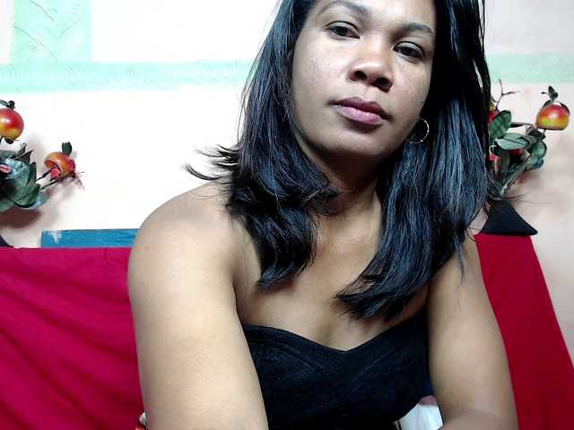 Rsylvie's BongaCams show and profile
