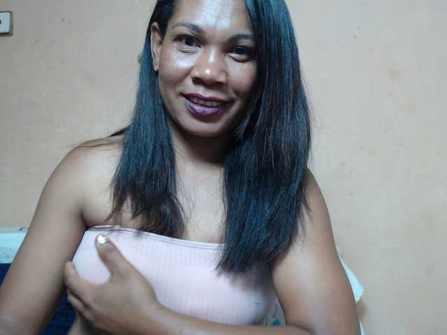 Rsylvie's BongaCams show and profile