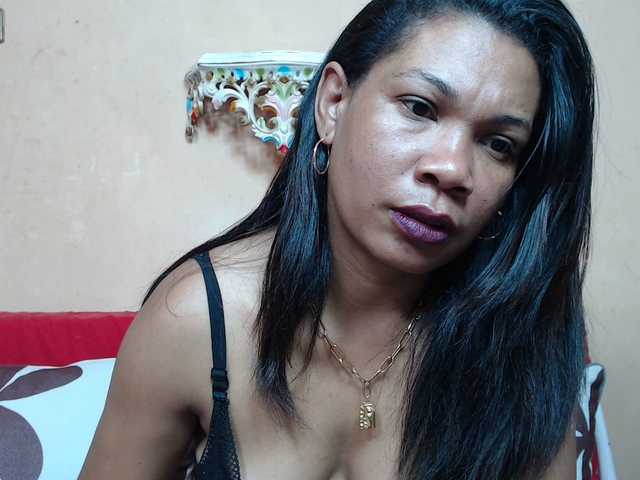 Rsylvie's BongaCams show and profile