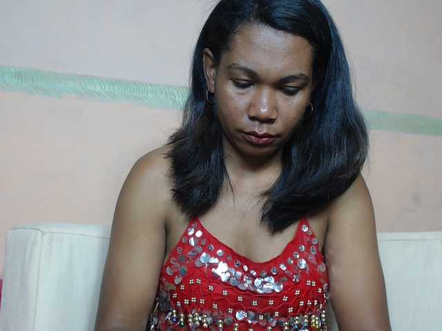 Rsylvie's BongaCams show and profile