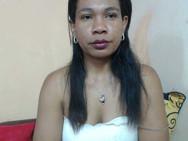 Rsylvie's BongaCams show and profile