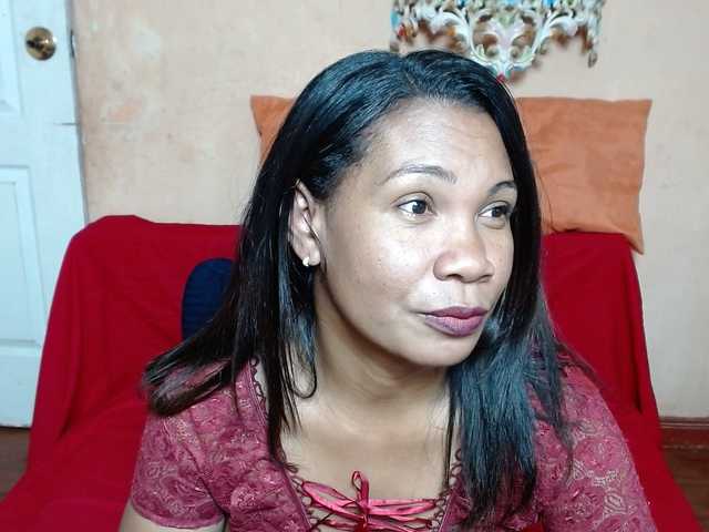 Rsylvie's BongaCams show and profile