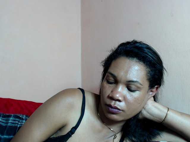 Rsylvie's BongaCams show and profile