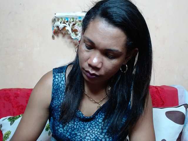 Rsylvie's BongaCams show and profile