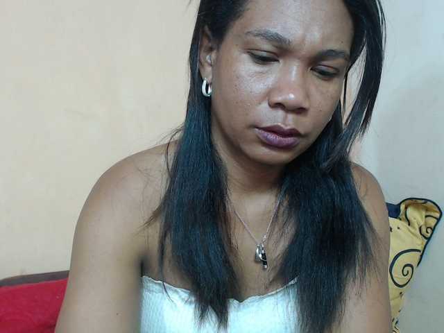 Rsylvie's BongaCams show and profile