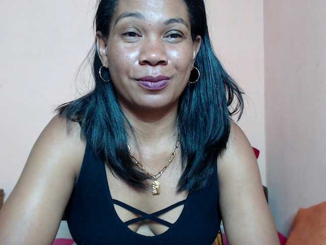 Rsylvie's BongaCams show and profile