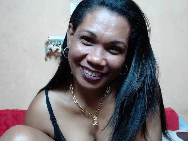 Rsylvie's BongaCams show and profile