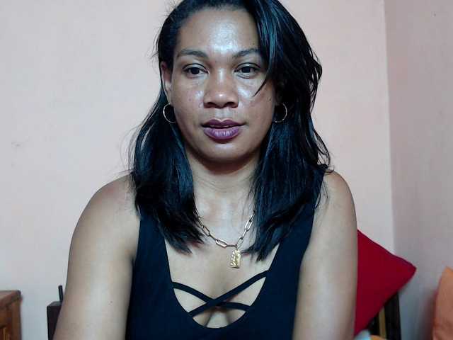 Rsylvie's BongaCams show and profile