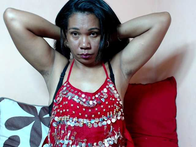 Rsylvie's BongaCams show and profile