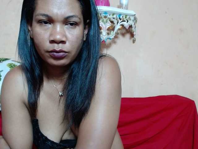 Rsylvie's BongaCams show and profile