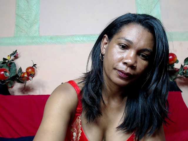 Rsylvie's BongaCams show and profile