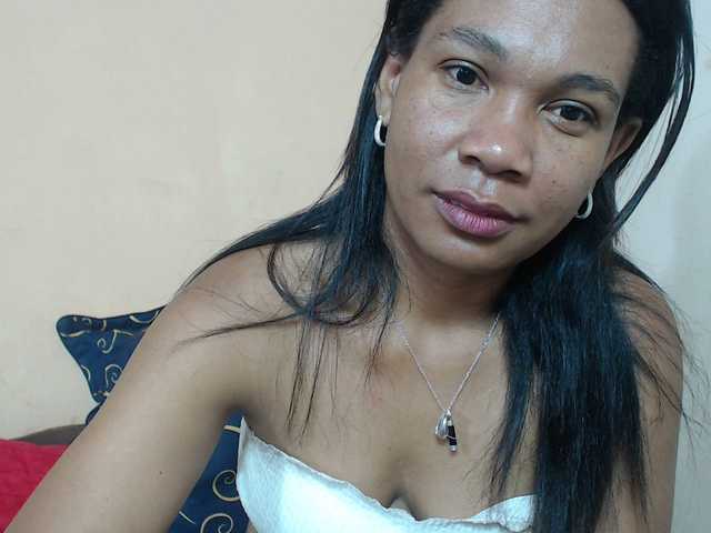 Rsylvie's BongaCams show and profile