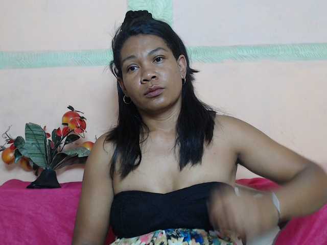 Rsylvie's BongaCams show and profile