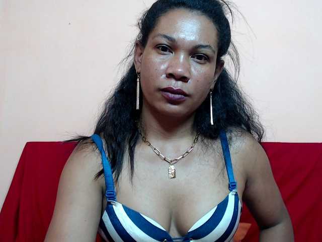 Rsylvie's BongaCams show and profile