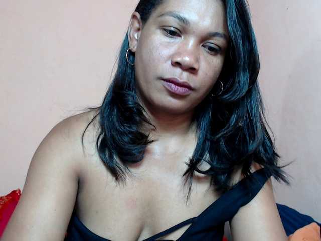 Rsylvie's BongaCams show and profile