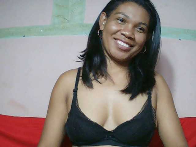 Rsylvie's BongaCams show and profile