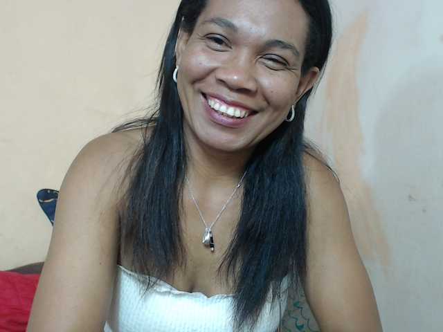 Rsylvie's BongaCams show and profile