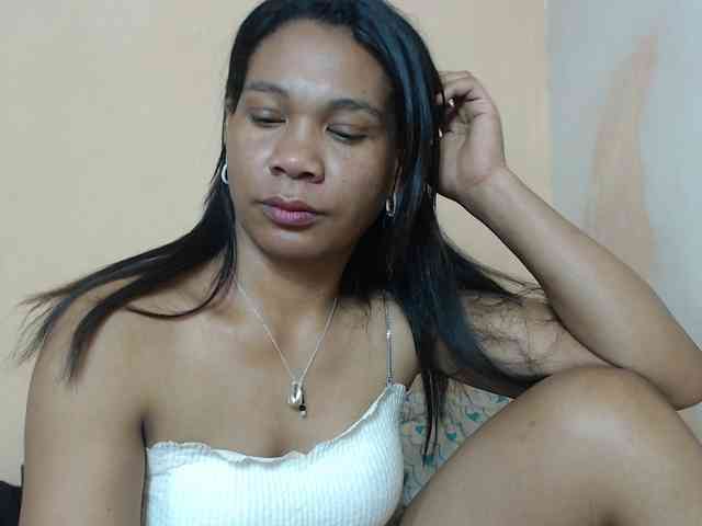 Rsylvie Live Webcam on BongaCams