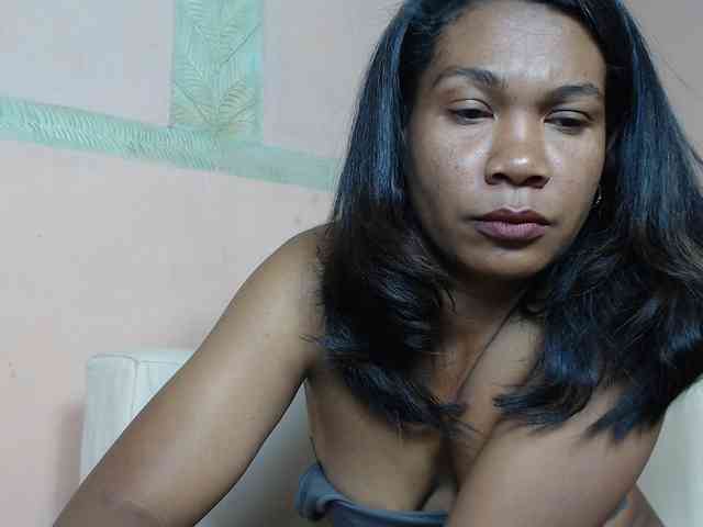 Rsylvie Live Webcam on BongaCams