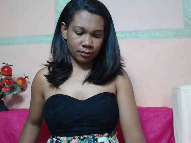 Rsylvie Live Webcam on BongaCams