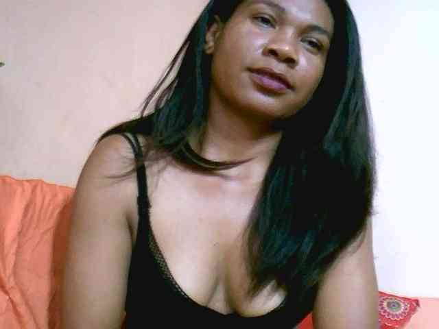 Rsylvie Live Webcam on BongaCams