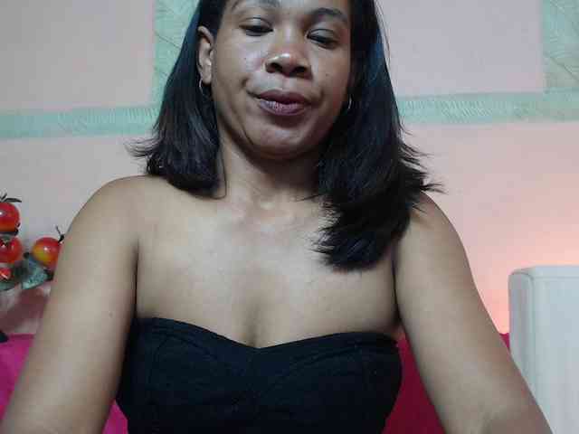 Rsylvie Live Webcam on BongaCams