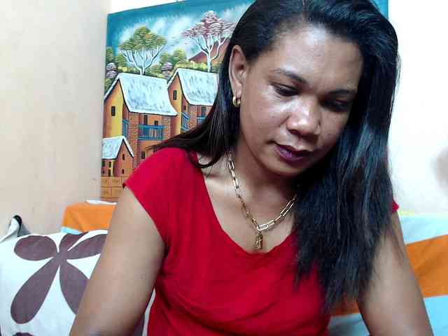 Rsylvie Live Webcam on BongaCams