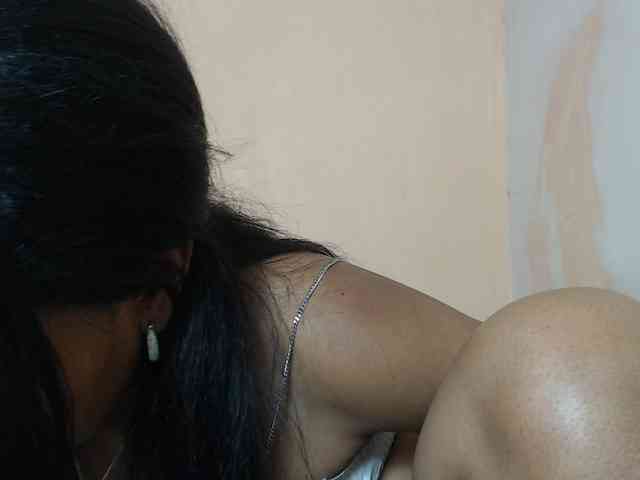 Rsylvie Live Webcam on BongaCams