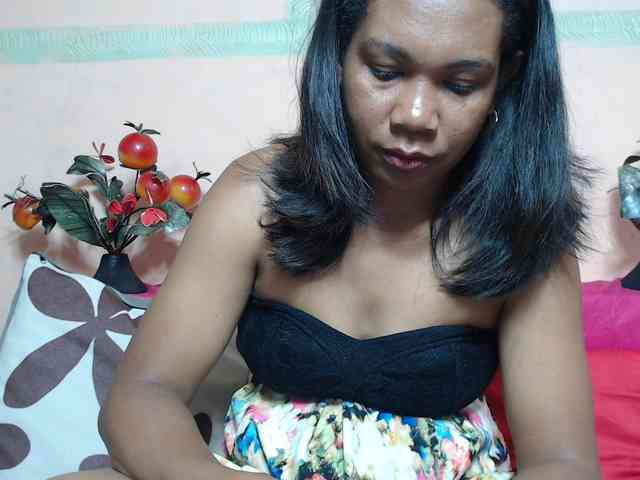 Rsylvie Live Webcam on BongaCams