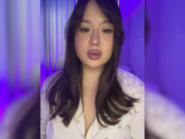 CateLong's BongaCams show and profile