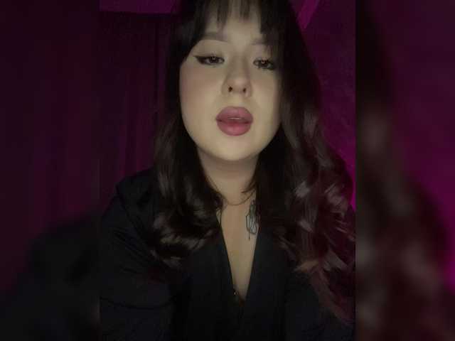 CateLong from BongaCams