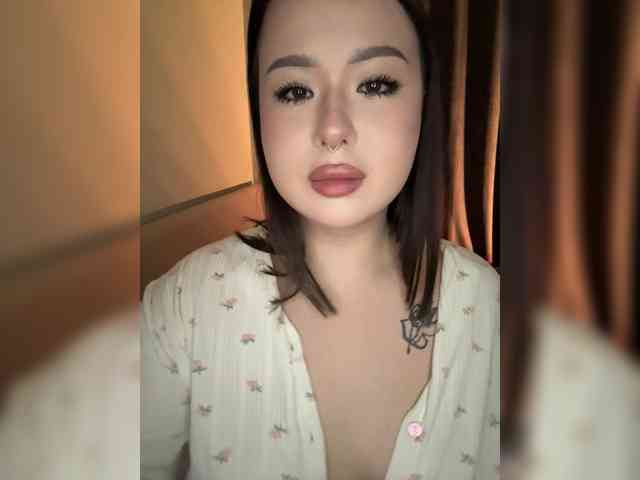 CateLong Live Webcam on BongaCams