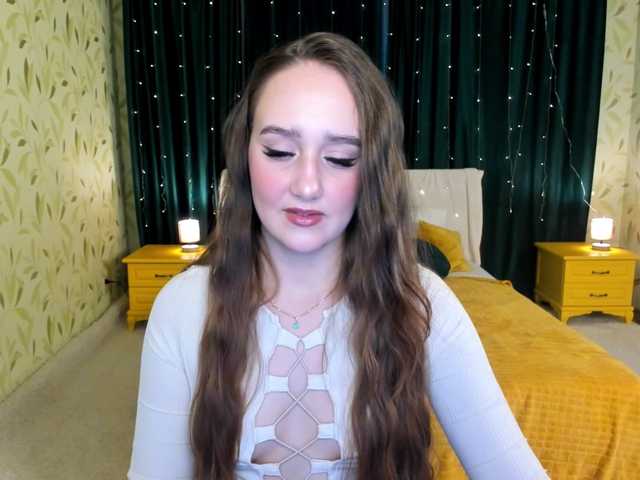 SabrinaCandi's BongaCams show and profile