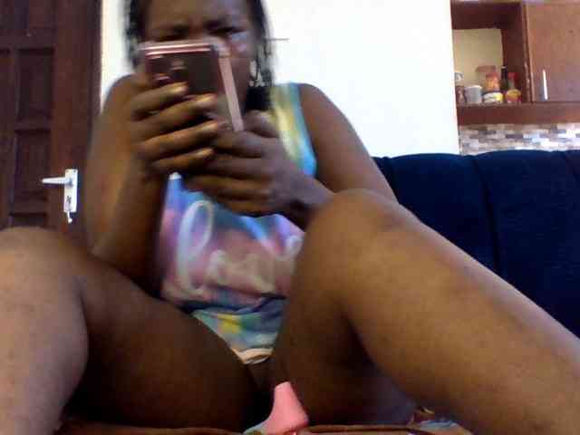 Bostergirlhorney webcam