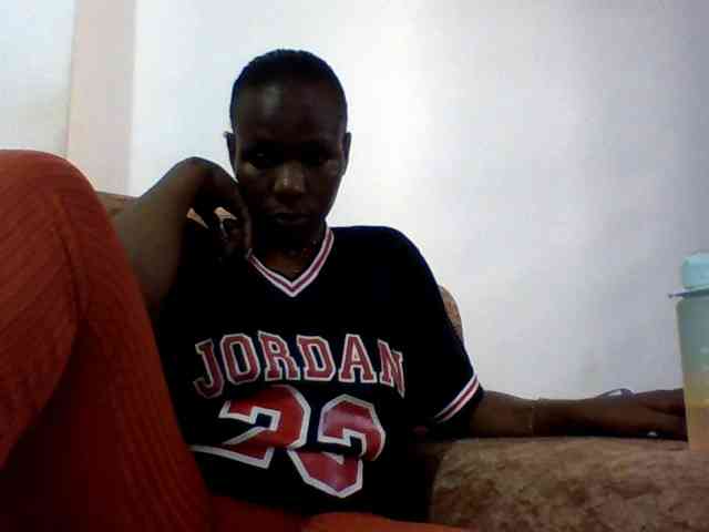 Bostergirlhorney webcam