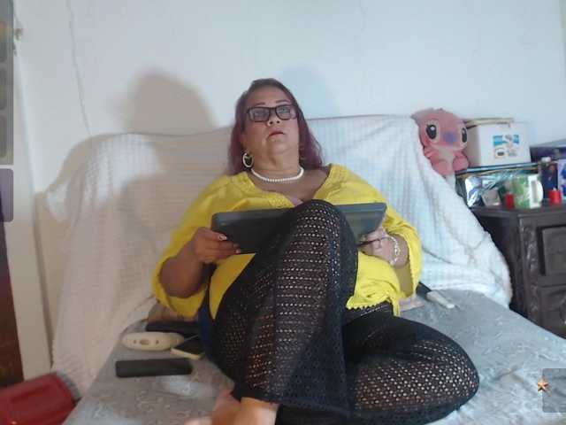 birdydavis69's BongaCams show and profile