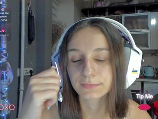 KikNika Porn Show